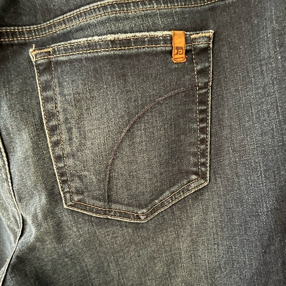 Women’s Joe's Jeans Clarissa Dark Indigo distressed skinny Straight Fit Denim 👖 - Picture 5 of 7
